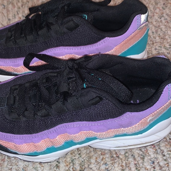 Air max 95 -Have a Nike Day  5.5Y - Picture 4 of 8